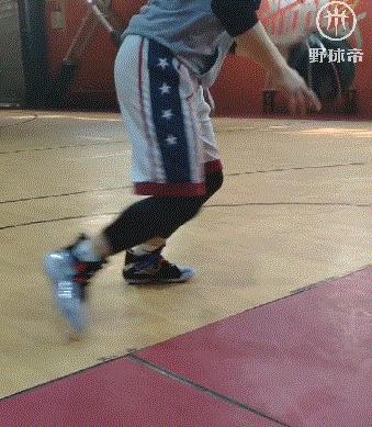 美式过人招式撤步拜佛,交叉横移撤步过人