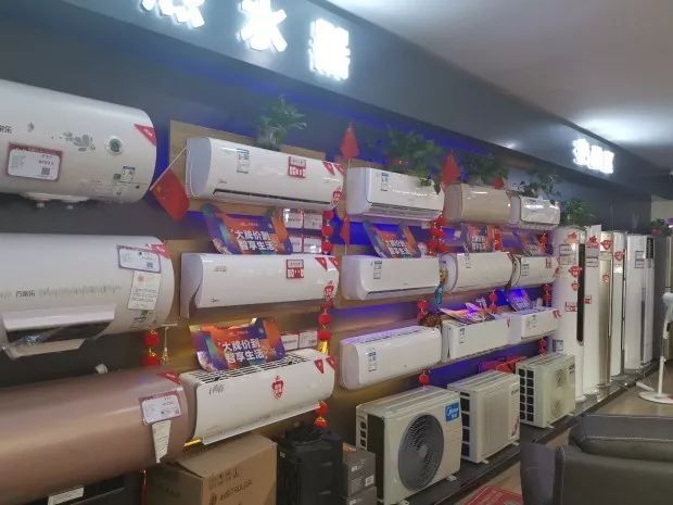 大学生回乡创业赚67十万,大学生回家创业年赚120万