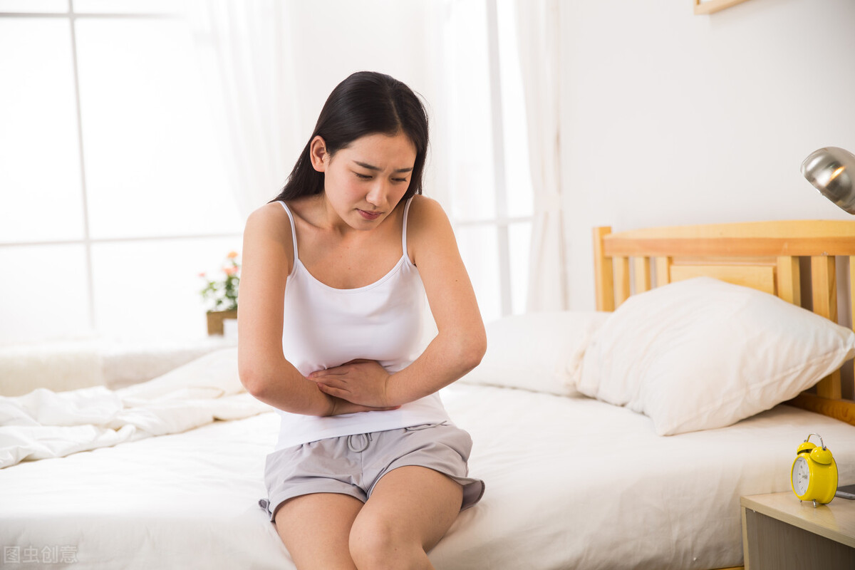 放屁多而且臭是肠癌的前兆吗,放屁特别臭是肠道疾病