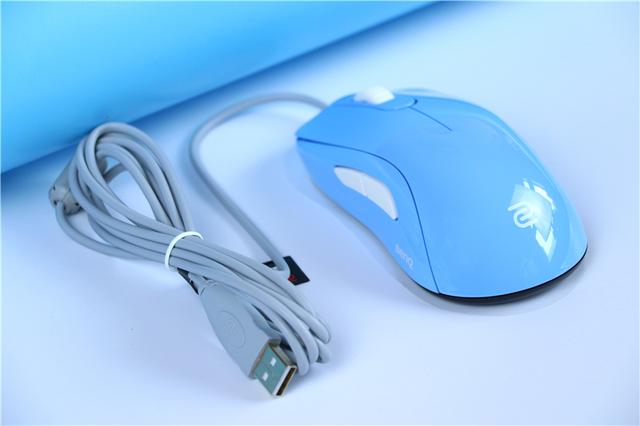 卓威s2鼠标用的什么微动,卓威带你体验什么叫专业电竞鼠标