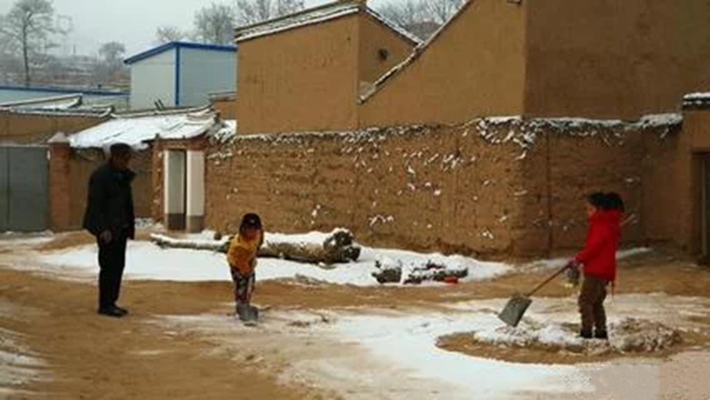 脑洞大开自制冰鞋白毛风里穷追野兔