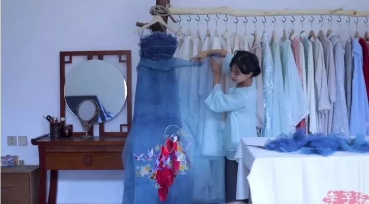 被央视点赞的李子柒算什么文化,李子柒被央视点赞