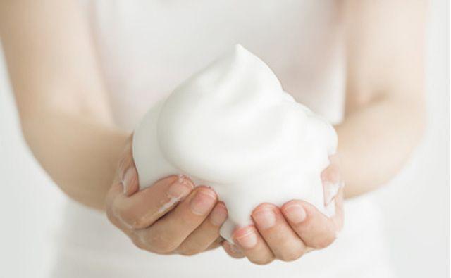 混合性肌肤毛孔粗大如何改善,改善毛孔粗大出油的方法