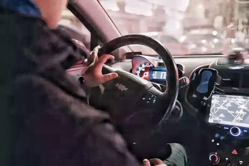 柳州年薪多少才能养活一个家庭,广西柳州月薪3000的生活