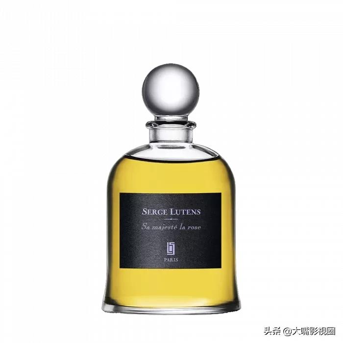 芦丹氏柏林少女香水文案,芦丹氏的香水文案看完心动了