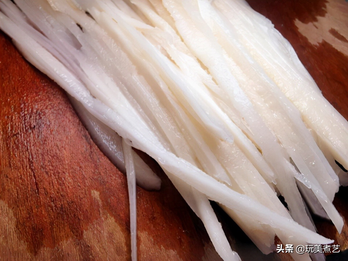 鱼籽嘎嘣脆,麻辣鱼籽藕片