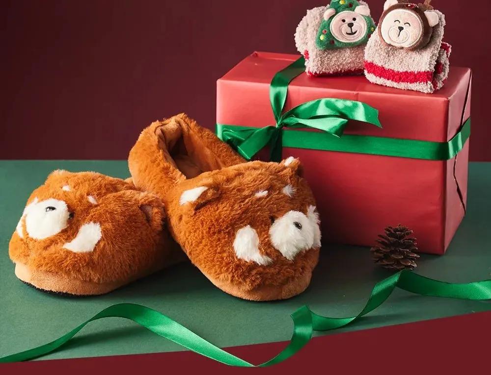 被星巴克的圣诞款设计，“闪”到了