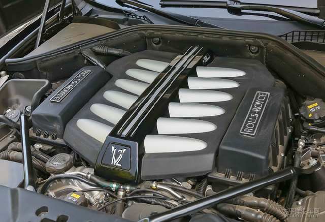 试驾劳斯莱斯曜影2020款,试驾劳斯莱斯幻影2022新款