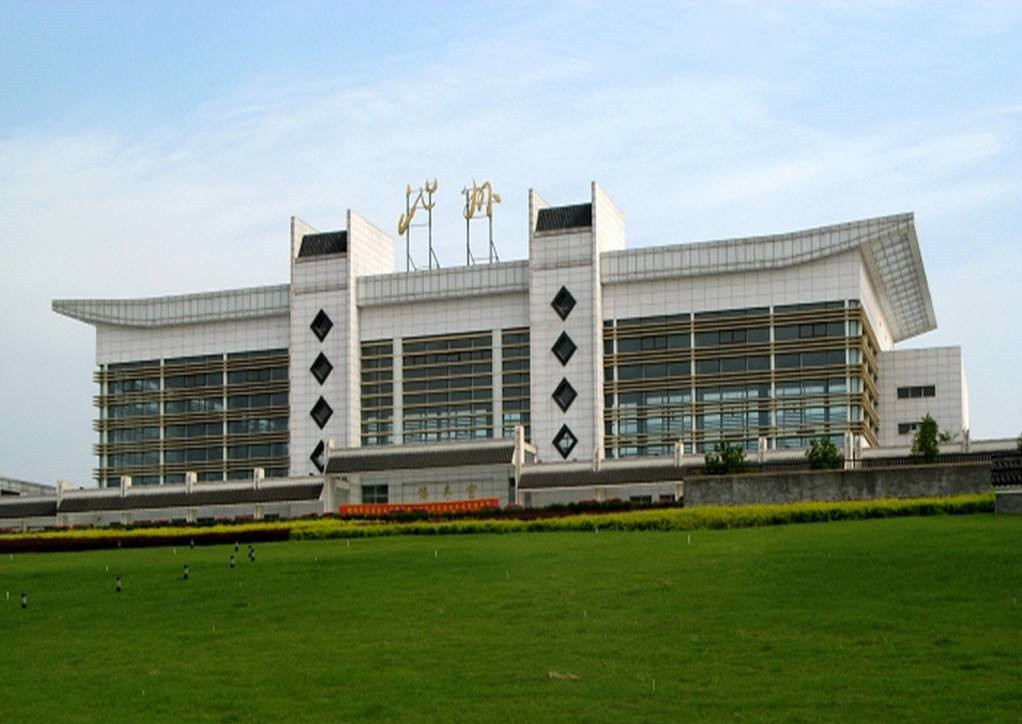 九华山在哪？大部分人不知道，这个小城是否要改为“九华山市