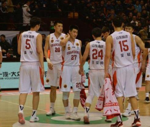 最新cba篮球裁判规则及手势视频,cba最新篮球判罚规则