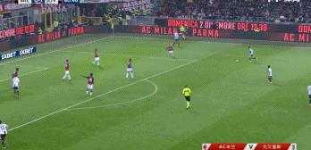 c罗帽子戏法第一脚暴力远射,博努奇评价c罗凌空抽射