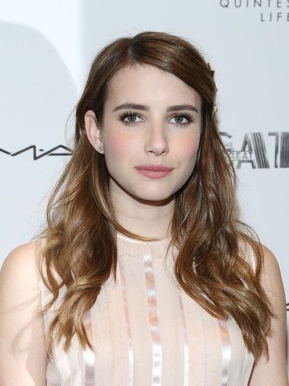 你可以没有爱情但不可以没有面包,可以没有爱情不能没有口红和香水