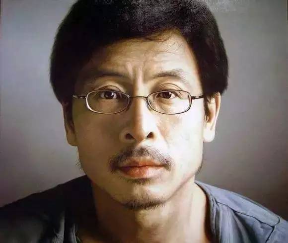 冷军的画作被误以为照片,冷军给女学生画肖像画