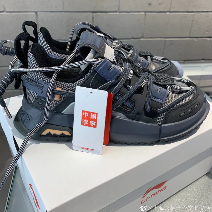 矮个子女生穿什么运动鞋好看,女生百搭运动鞋高级感