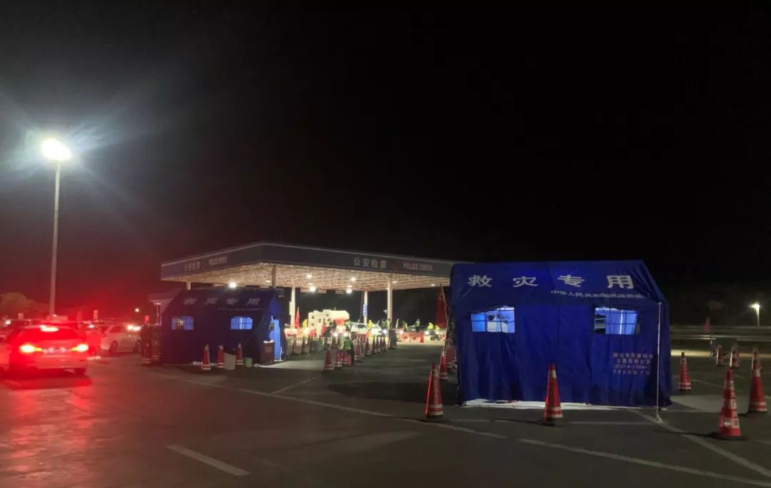 武汉九江漂流,九江三叠泉漂流视频