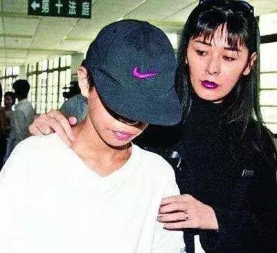 王祖贤依旧美艳动人,曾经的一代女神王祖贤也初现老态