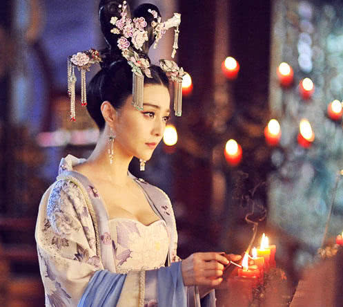 姝﹀垯澶╃殑鍚庡鐩樼偣,姝﹀垯澶╃殑鍥涘ぇ瀹犵敺杩囦汉涔嬪