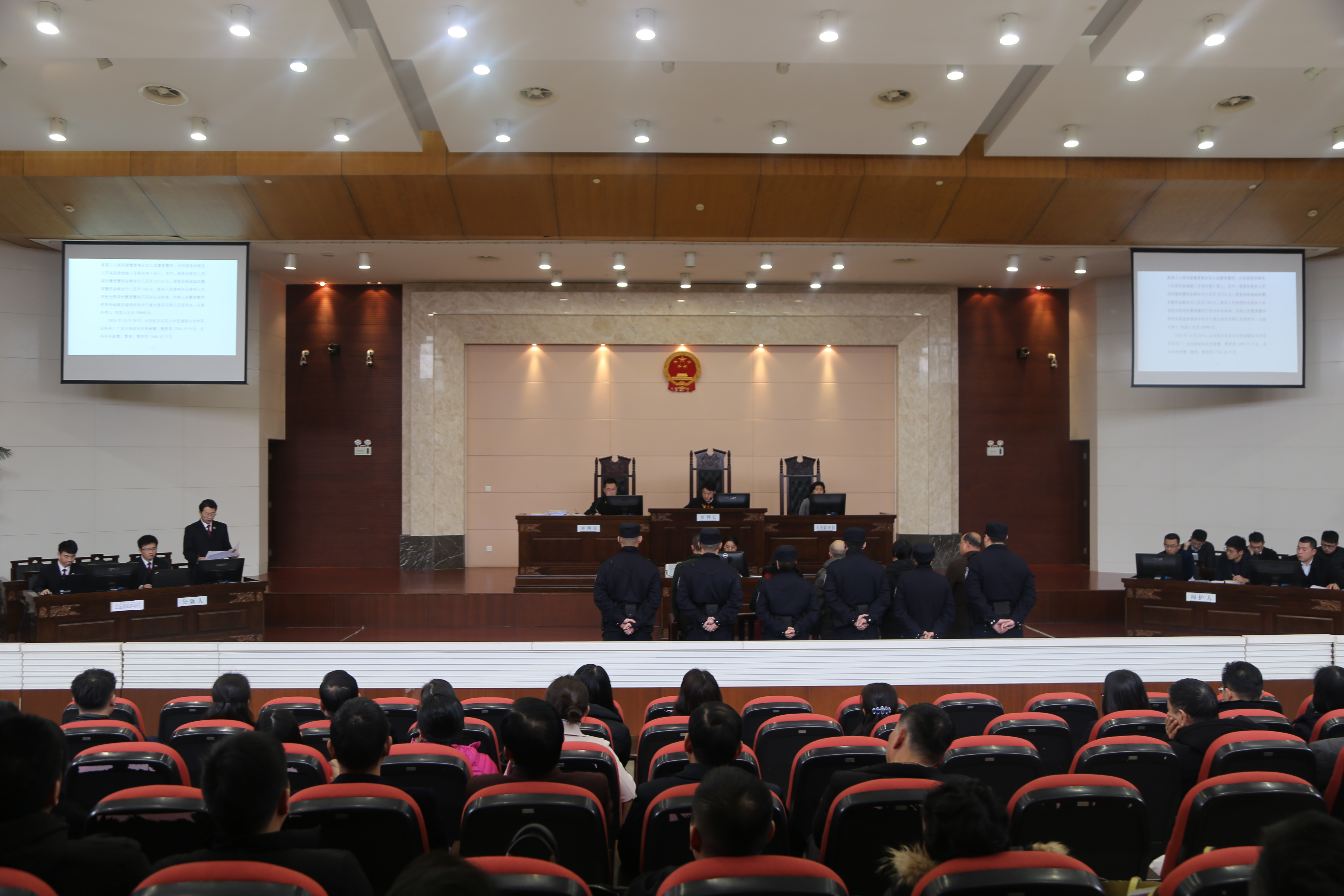 蟹黄蟹肉竟由死蟹制成，公益诉讼说“不”！