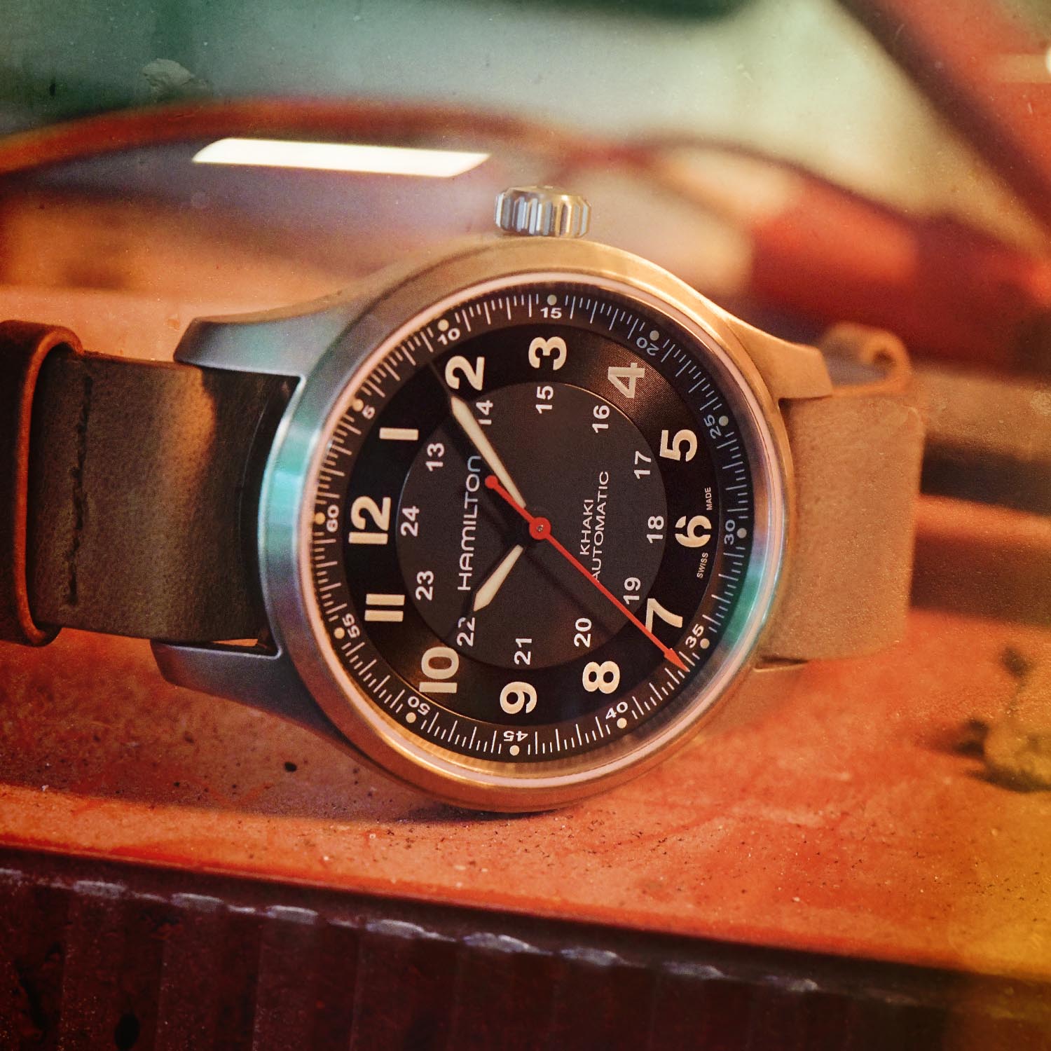 汉米尔顿卡其战野42,汉米尔顿孤岛惊魂手表