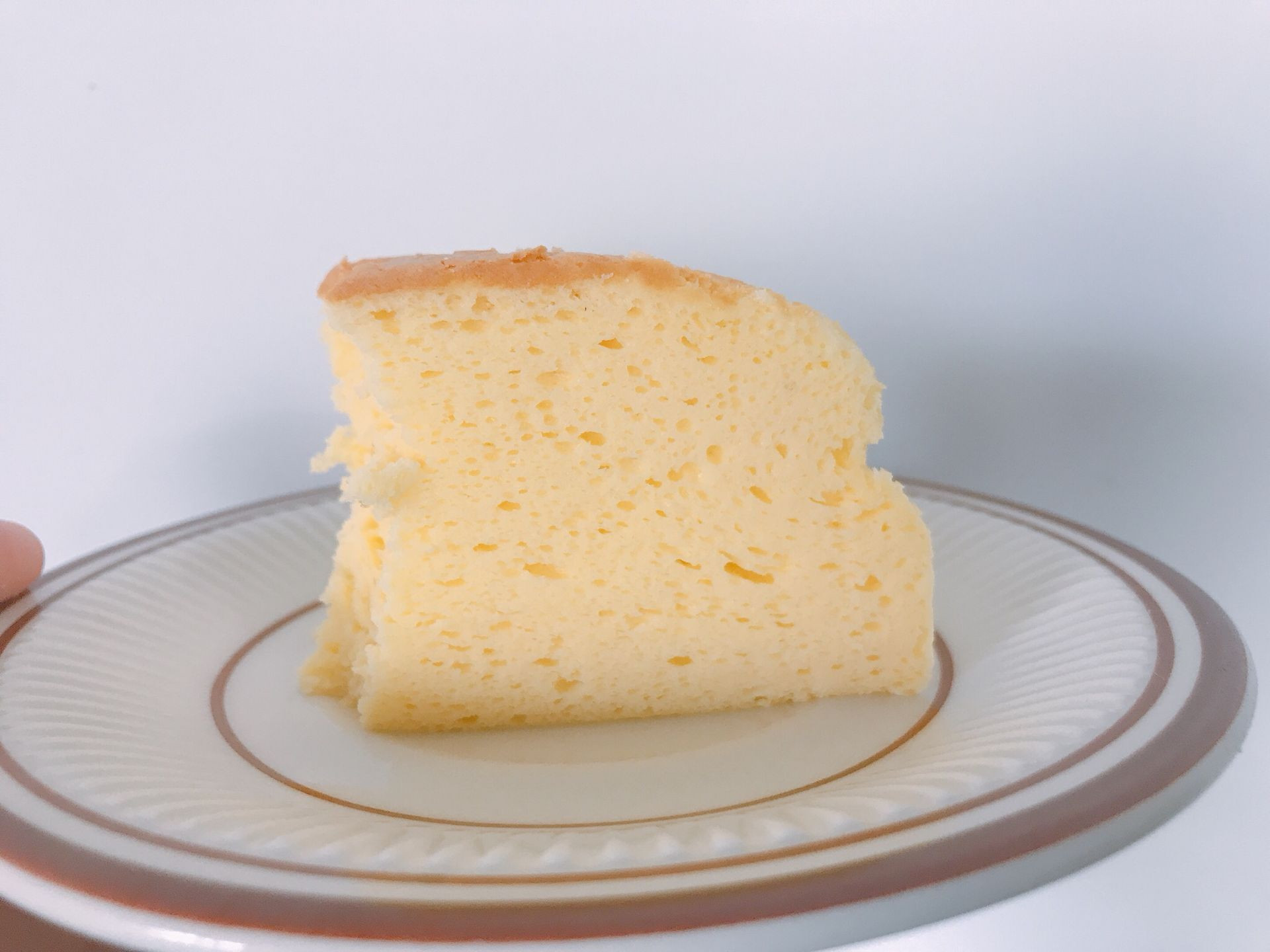 巴斯克芝士蛋糕加热吃还是冷藏吃,自制无烤箱的芝士蛋糕好吃到爆