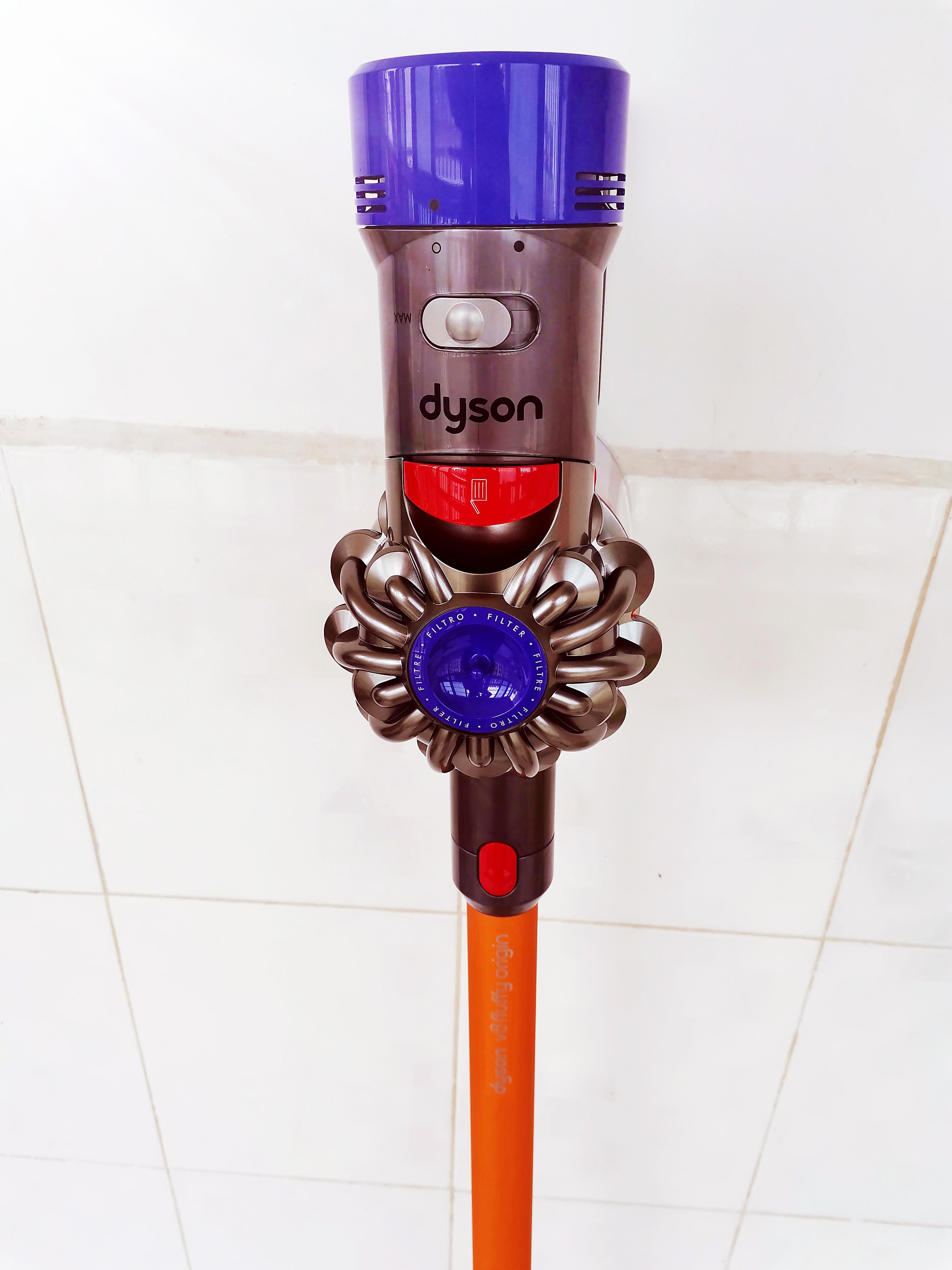 八零后“奶爸”痛下决心,网购的戴森吸尘器到货后有话要说