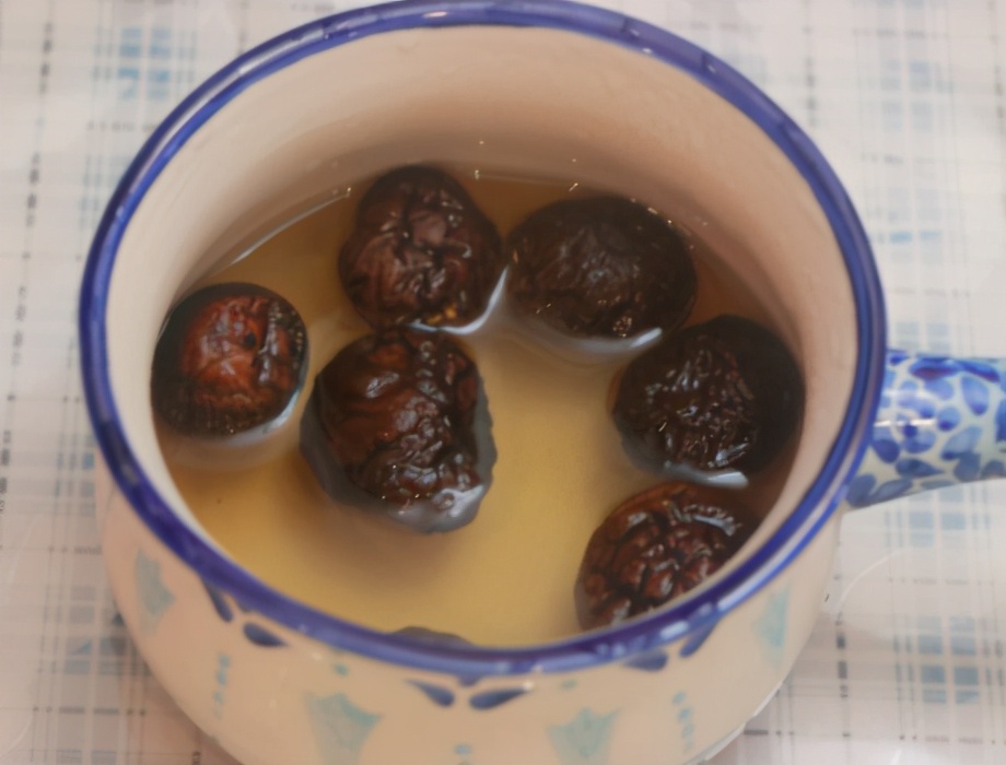 做黄焖鸡需要腌制多久,在家做黄焖鸡记住这个关键步骤