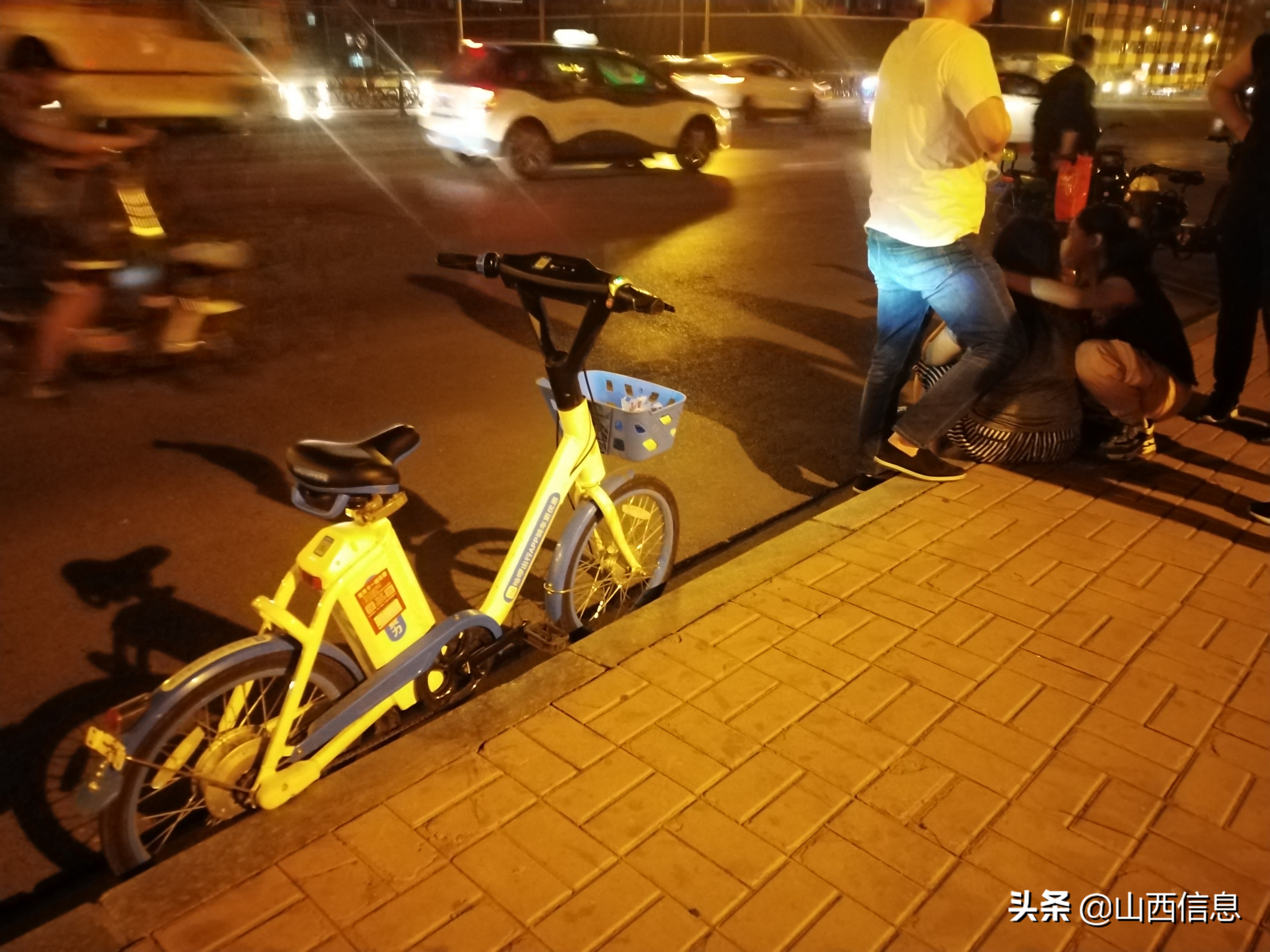 哈啰共享电单车如何免费骑,如果骑哈啰共享单车出意外怎么办