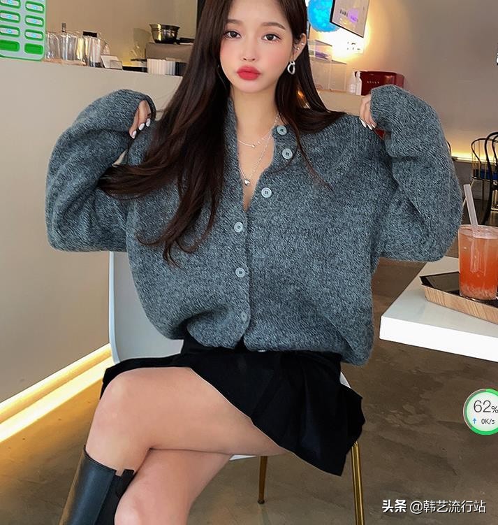 先睹为快：2021春季韩版针织衫新款在明星和模特中流行出现