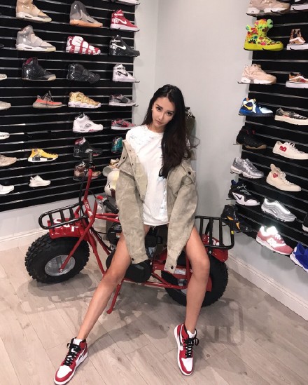 女生穿搭好看的aj系列,学生党穿什么和aj最搭配