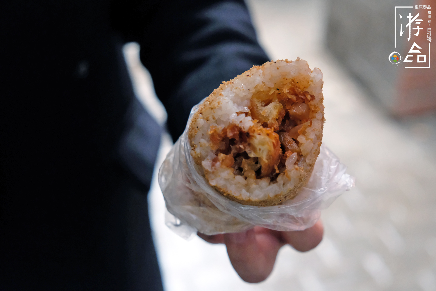 一年只休息2天，她坚持做了14年糯米团，美食背后有温情也有无奈