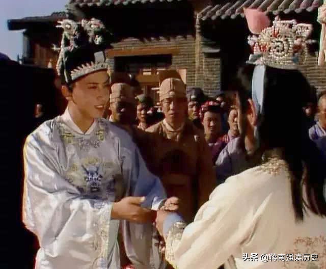 南京云锦，靓丽“江苏智造”，成就曹雪芹《红楼梦》的服饰文化