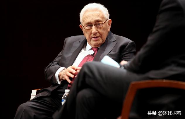 两大风暴冲击美国，基辛格：若美国倒下去，谁都不会有好果子吃