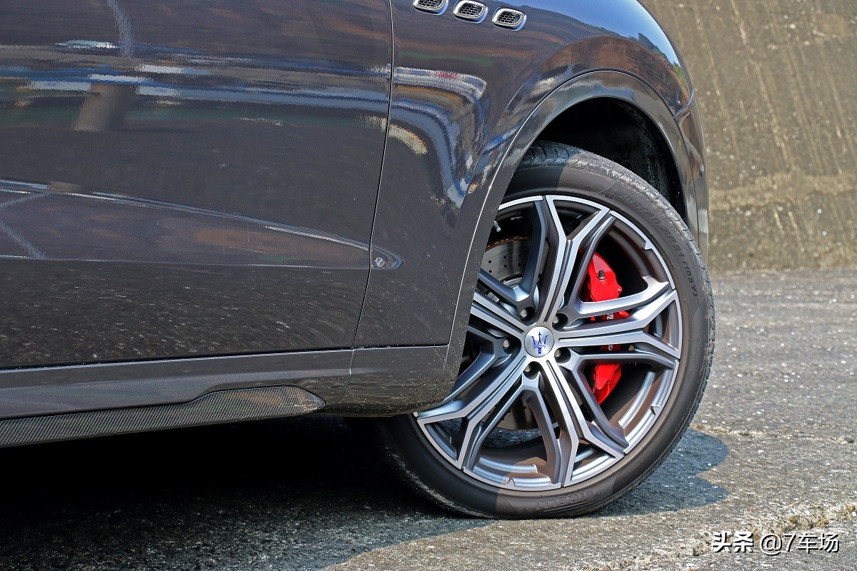 玛莎拉蒂莱万特gts深度评测,17款玛莎拉蒂莱万特s改新款