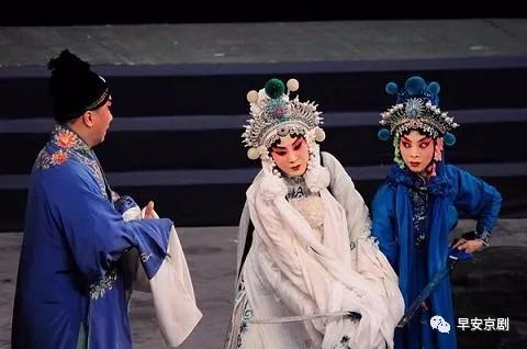 张火丁白蛇传是哪年拍的,张火丁白蛇传简介