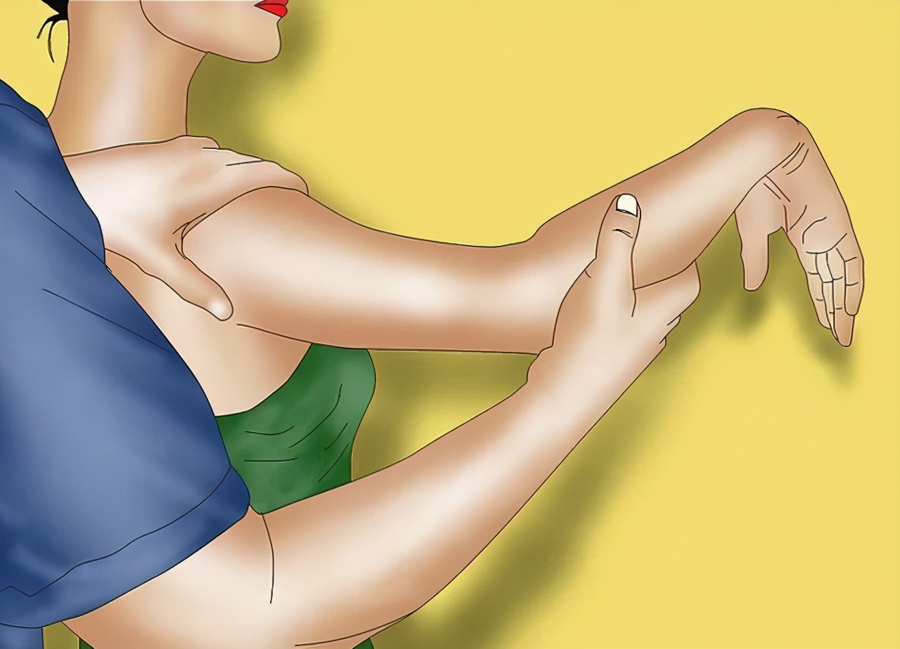 肩关节脱位患者需进行复位治疗，警惕再脱位的发生，给予制动治疗