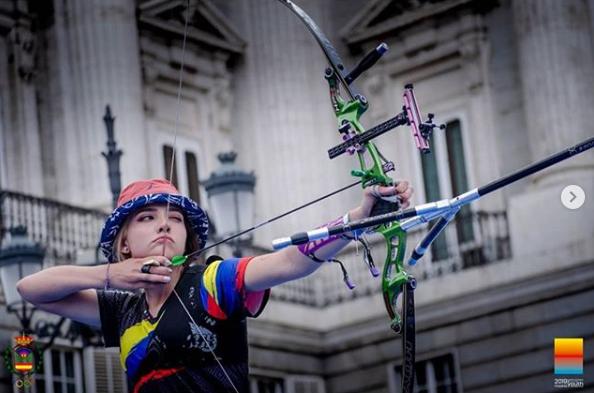 哥伦比亚射箭女神照片,哥伦比亚射箭女运动员