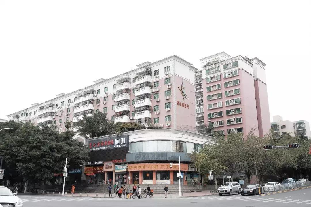 龙岗中心城壹号仓,光明和龙岗中心城