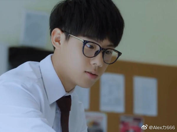 周奇张新成,张新成景甜周奇