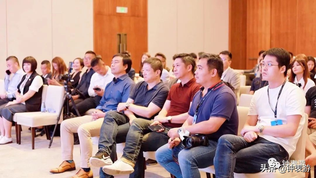 三亚免税城买什么表最合适,一万多在三亚免税店买什么样的表