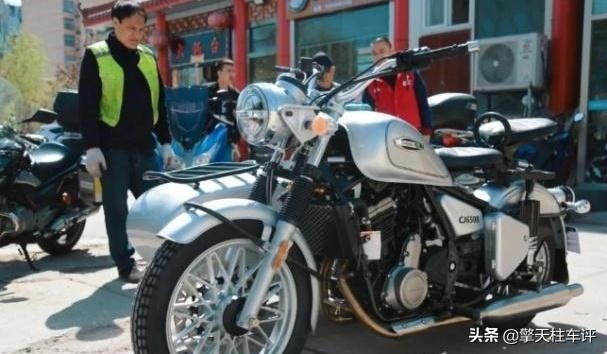 试驾长江750三轮摩托,长江750三轮摩托