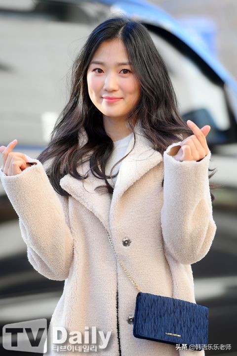 《SkyCastle》金惠允大学毕业照公开！现实生活中也是「学霸」！