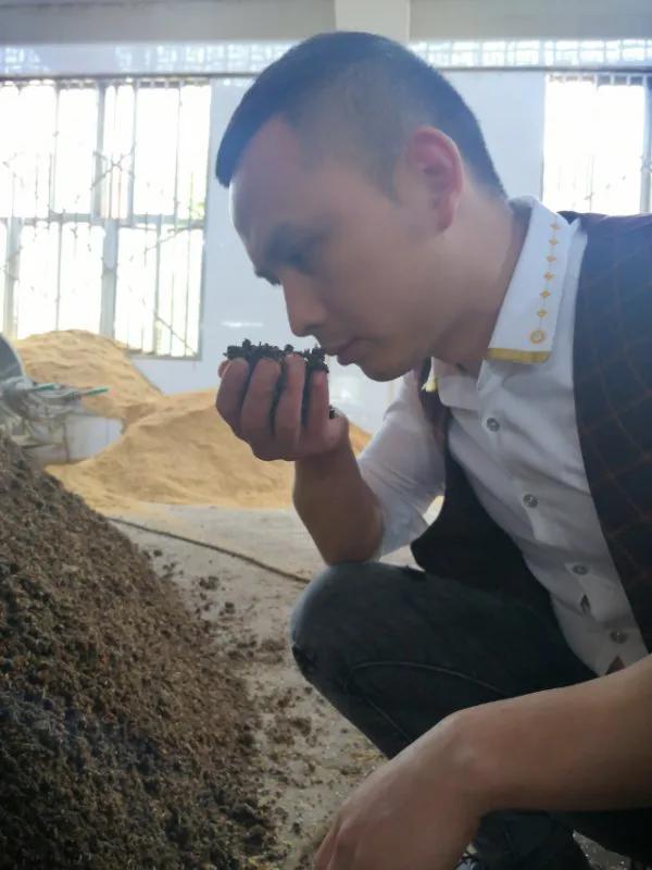 飞天茅台喝着什么感觉,飞天茅台喝起来是什么样的感觉