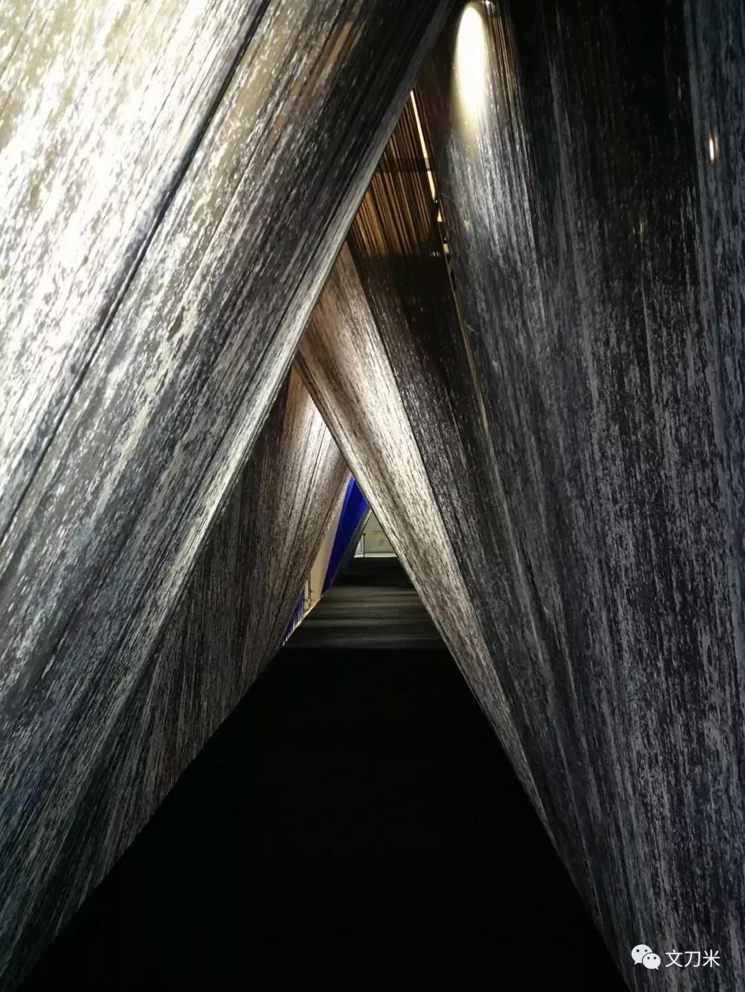 热门独立设计师背后，玩面料的中国人