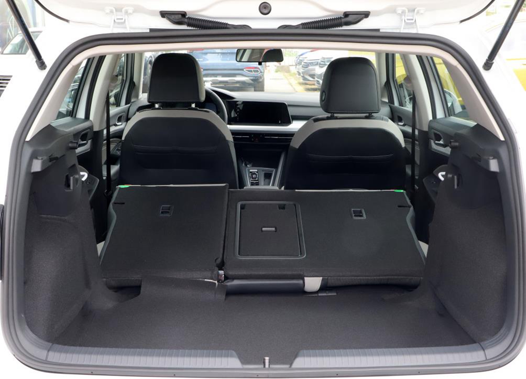 全球高尔夫汽车销量排第几,高尔夫7r-line手动销量