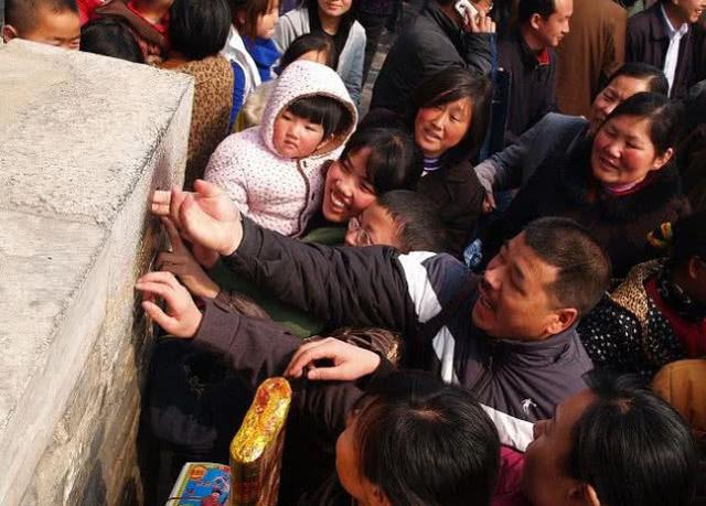 世上最脏的石头是哪个,全球最脏石头排行榜