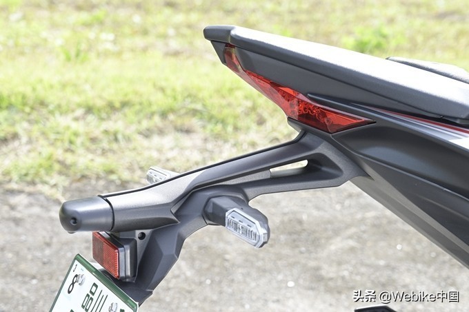 测评川崎zrx1200视频,川崎z1000和宝马s1000r选哪个