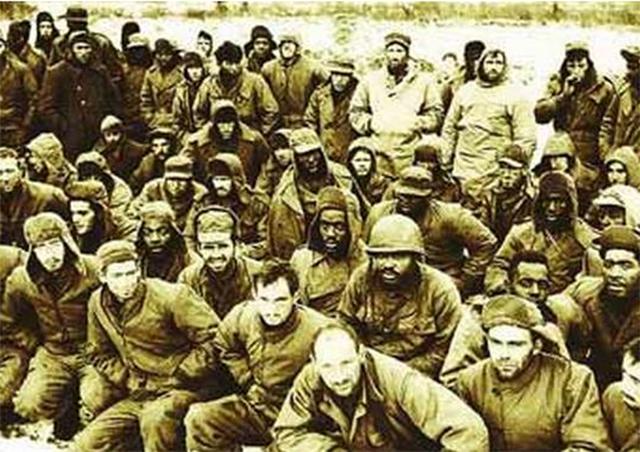 志愿军战俘营的特殊待遇：衣服鞋子定制的，开设运动会还有奖品拿