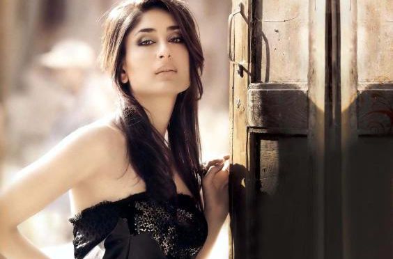 还记得当年的三傻组合吗爱情公寓,卡琳娜卡普尔三傻