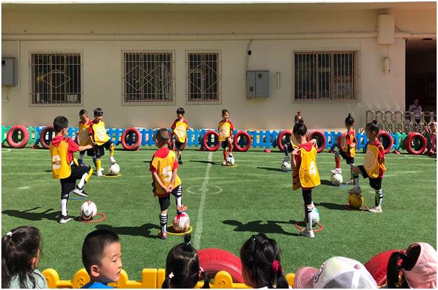 幼儿园毕业杯足球对抗赛,集宁娜荷芽幼儿园过六一