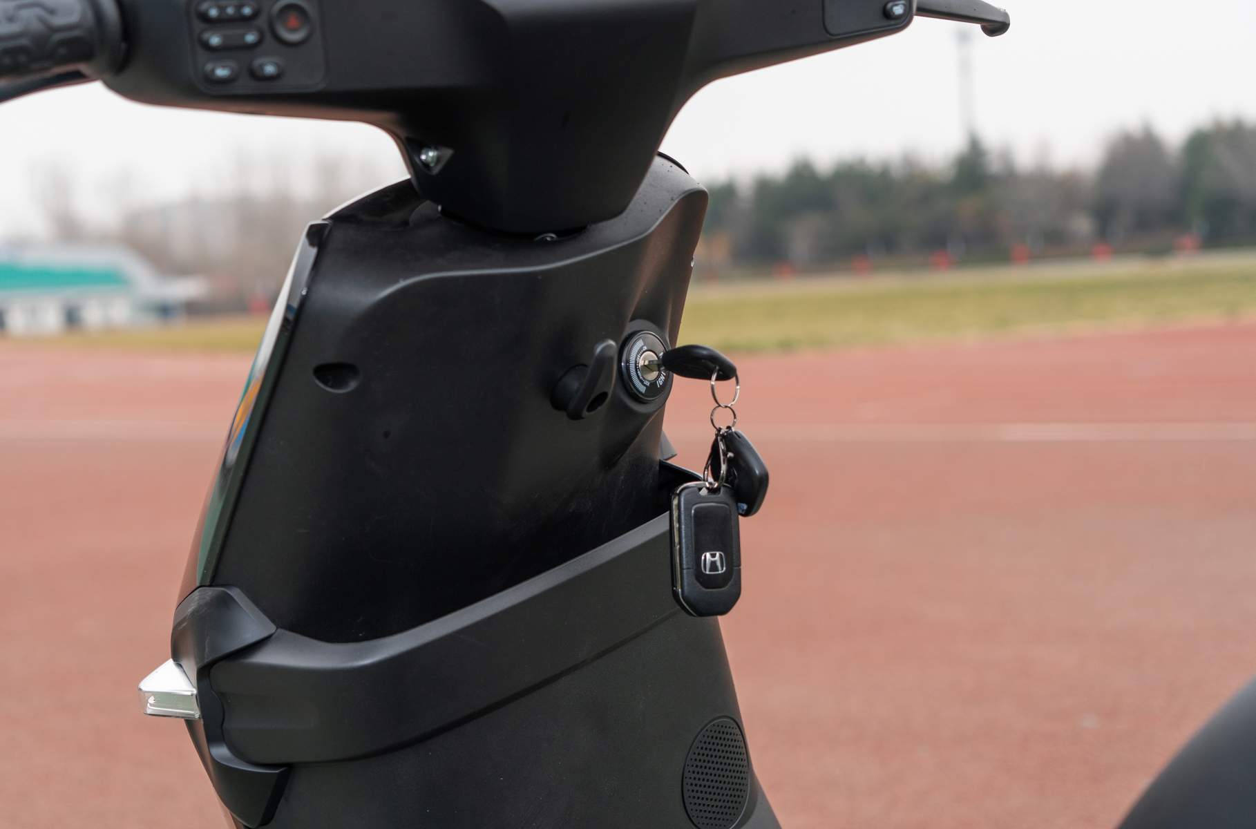 电动车别只认小牛，钱江摩灵能上三种牌，十分给力